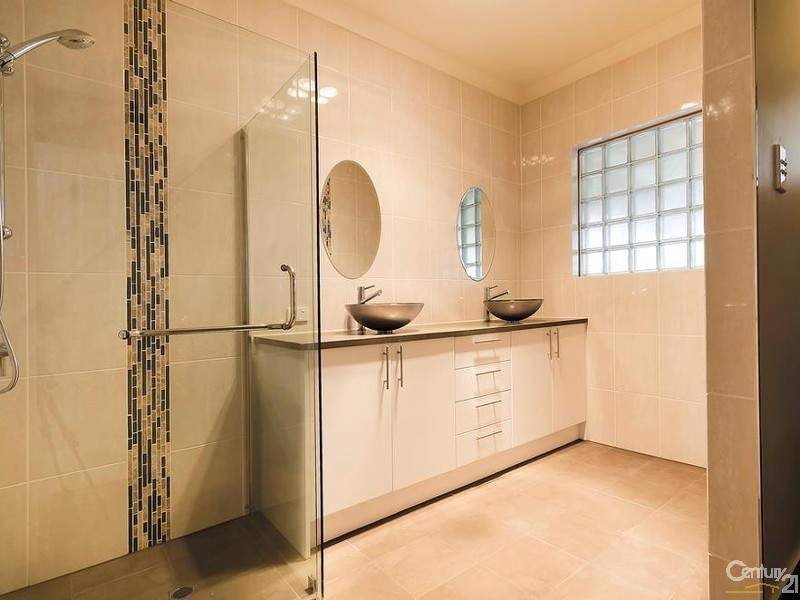 60 Exmouth Road, Glanville SA 5015