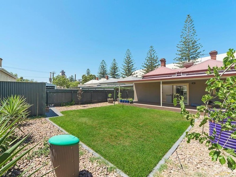 63 Victoria Road, Birkenhead SA 5015