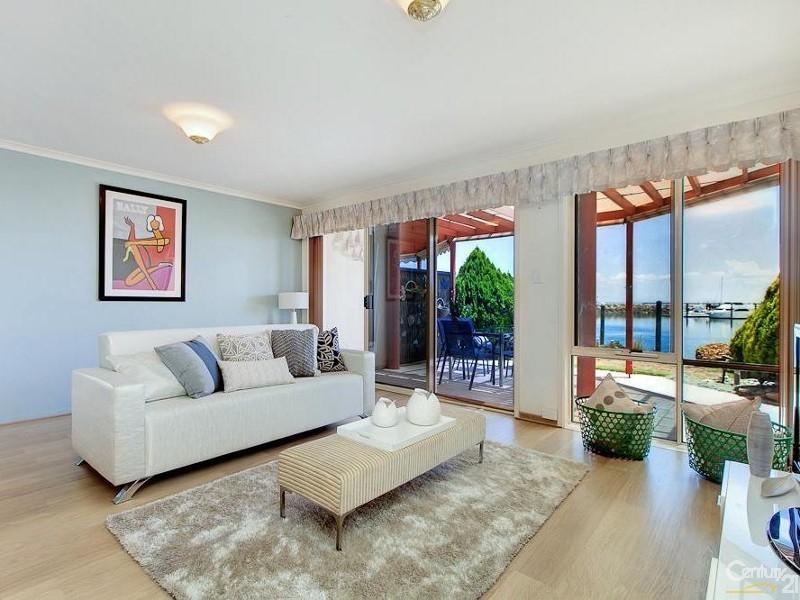 2/2 Cooroyba Court, North Haven SA 5018