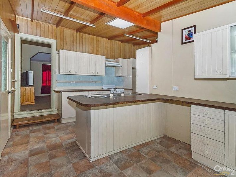 18 Bucknall Road, Glanville SA 5015