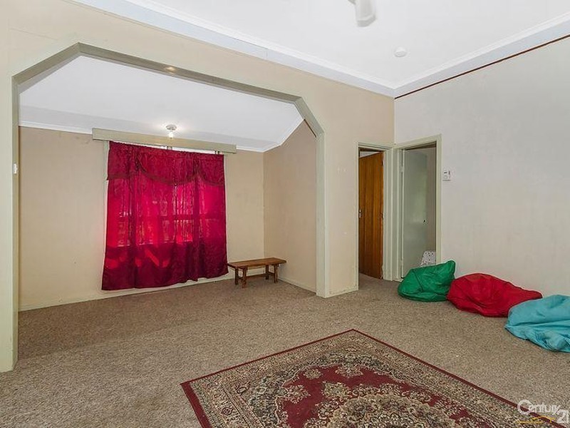 18 Bucknall Road, Glanville SA 5015