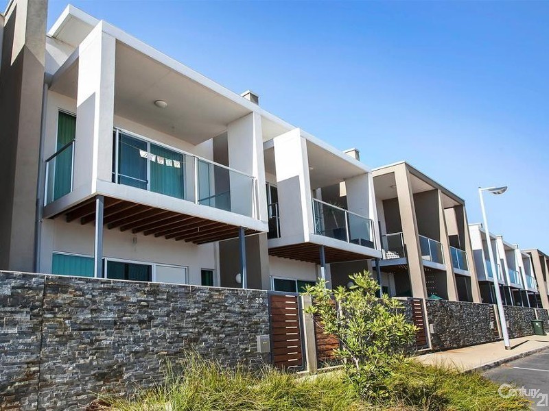 30 Karka Cove, New Port SA 5015