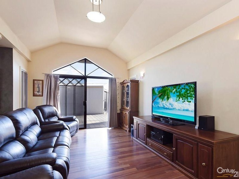 23 Falcon Drive, Parafield Gardens SA 5107