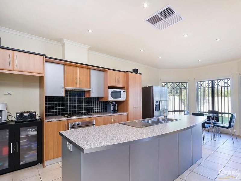 23 Falcon Drive, Parafield Gardens SA 5107