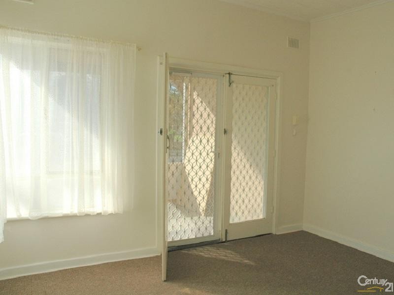 5 Alfred Street, Peterhead SA 5016