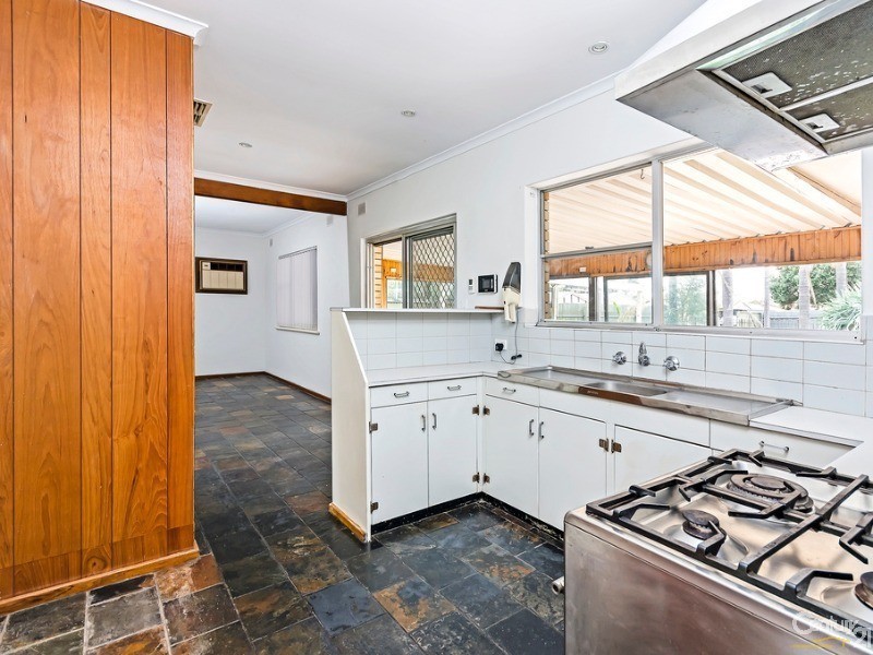 37 Osborne Rd, North Haven SA 5018