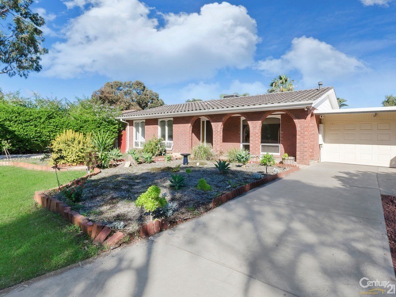 9 Woolaston Road, Salisbury Downs SA 5108