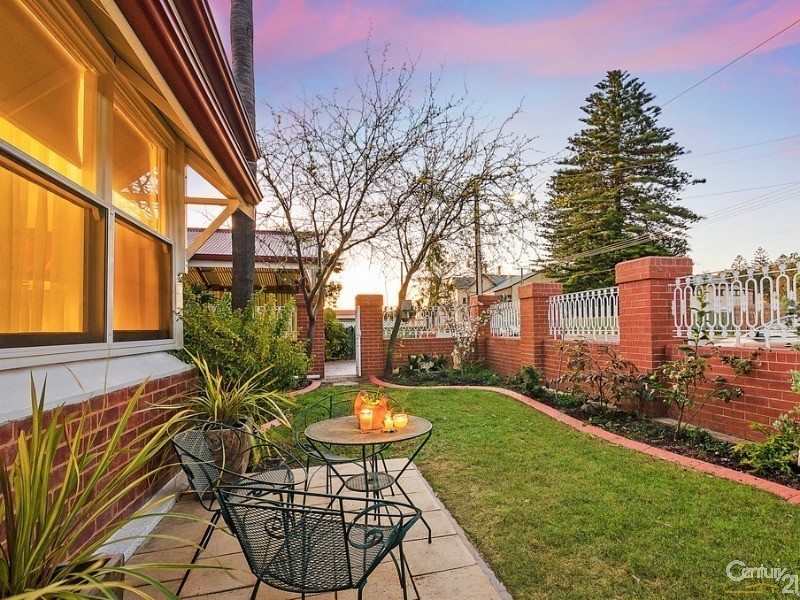 10 Harrold Street, Largs Bay SA 5016