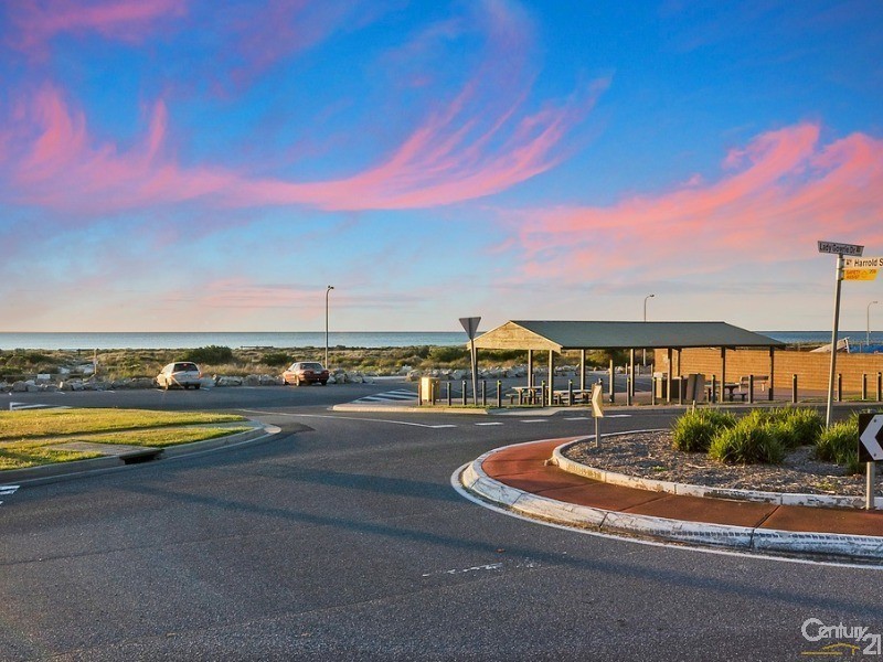 10 Harrold Street, Largs Bay SA 5016