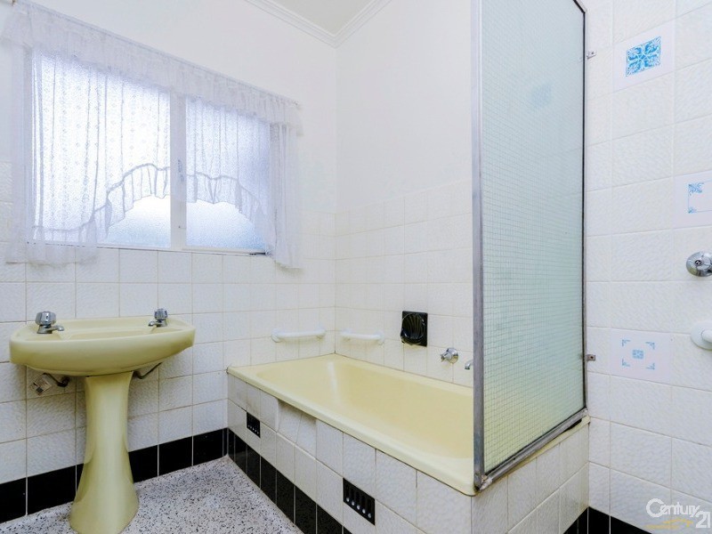 10 Balk Street, Largs Bay SA 5016