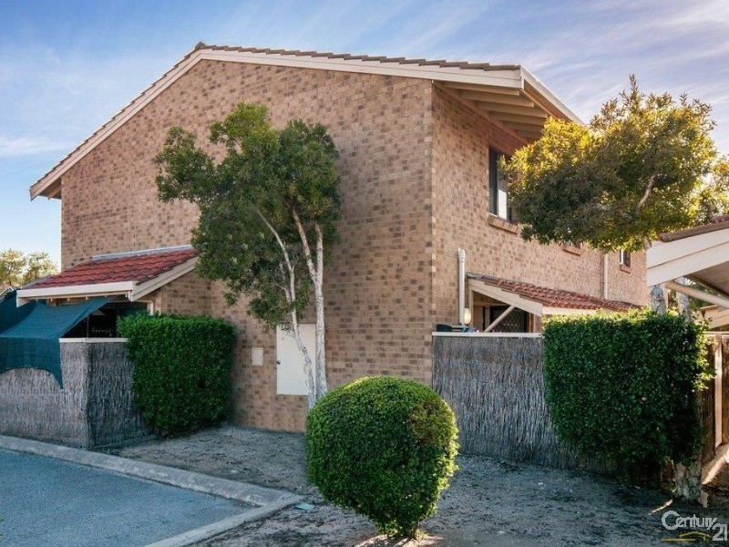 52  Shoreline Close – Brebner Drive, West Lakes SA 5021