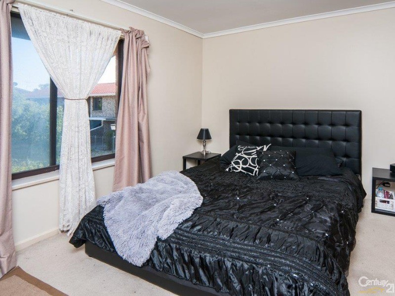 52  Shoreline Close – Brebner Drive, West Lakes SA 5021