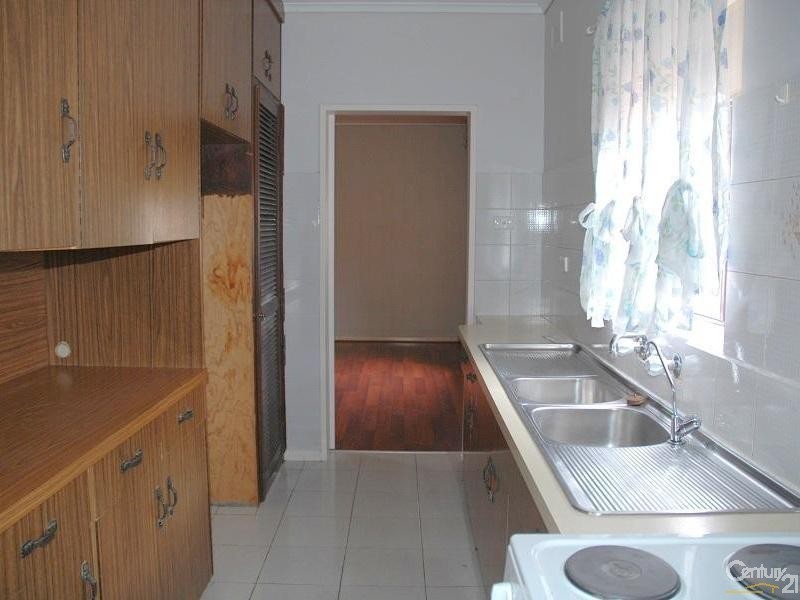 3 Victoria St, Glanville SA 5015