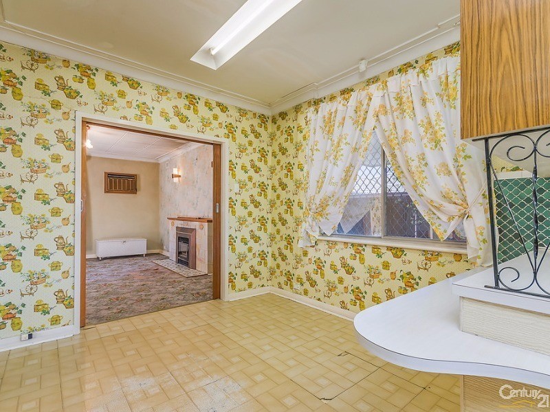 43 Maidos Grove, Valley View SA 5093