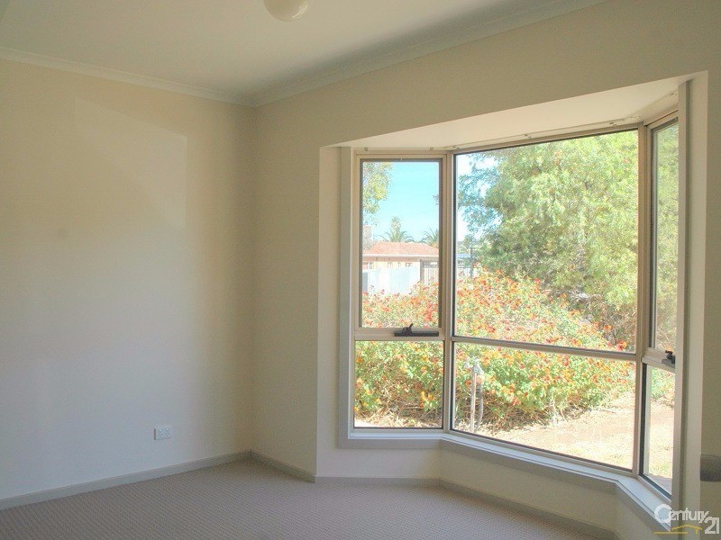 21 Bowman Crescent, Enfield SA 5085