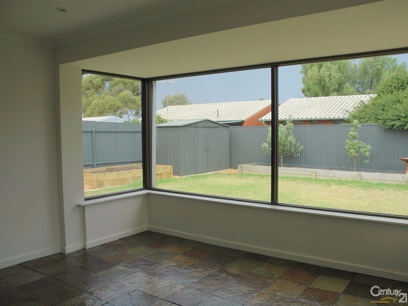 12 Kingfisher Drive, Semaphore Park SA 5019