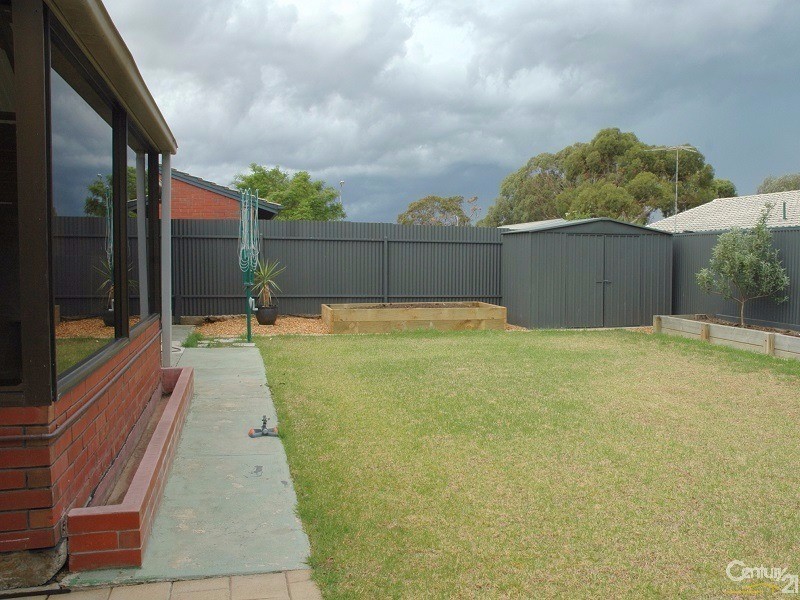 12 Kingfisher Drive, Semaphore Park SA 5019