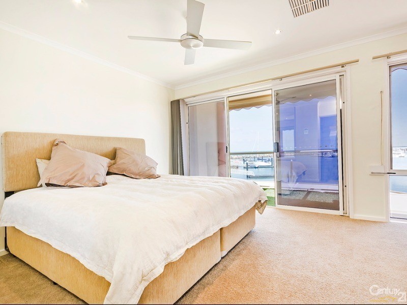 1/2 Cooroyba Court, North Haven SA 5018