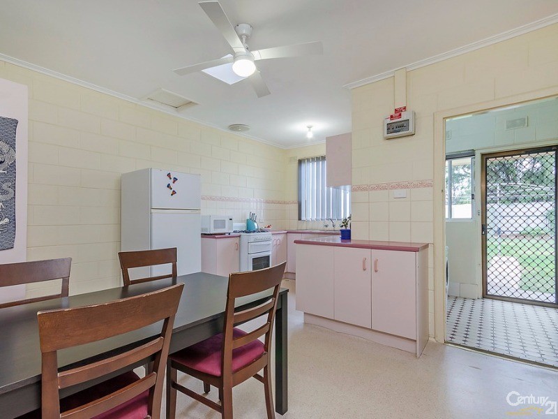 4 Seabourne Road, Taperoo SA 5017