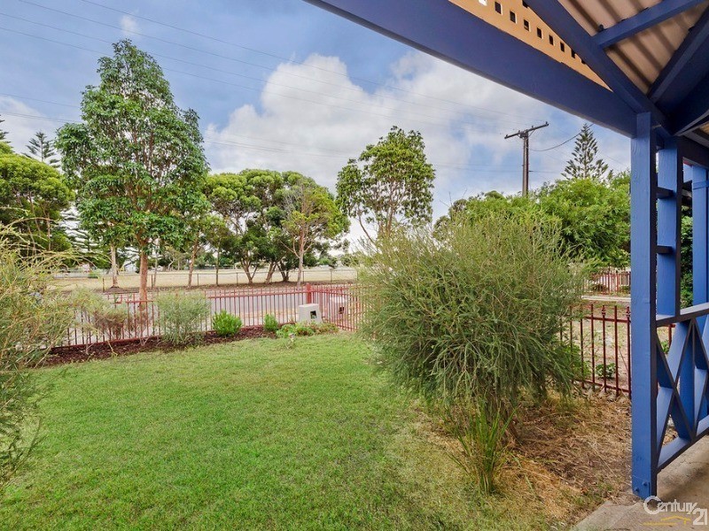4 Seabourne Road, Taperoo SA 5017