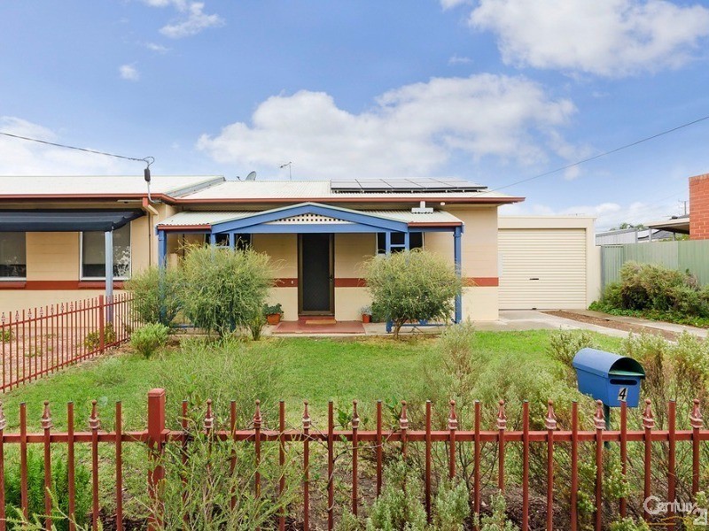 4 Seabourne Road, Taperoo SA 5017