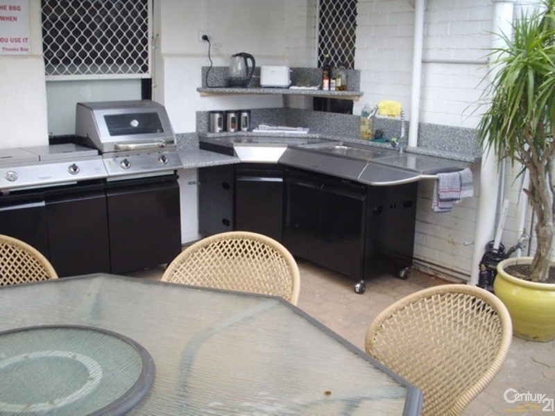 2/232 Military Road, Semaphore SA 5019
