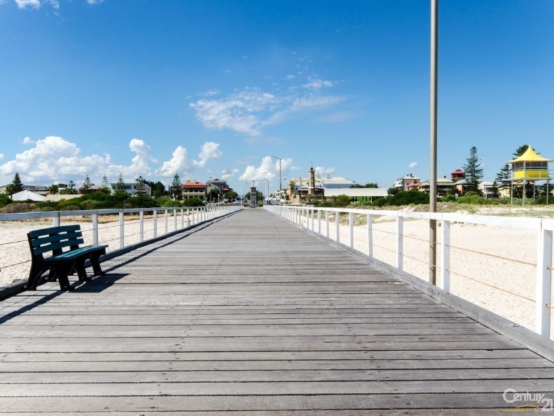 2/232 Military Road, Semaphore SA 5019