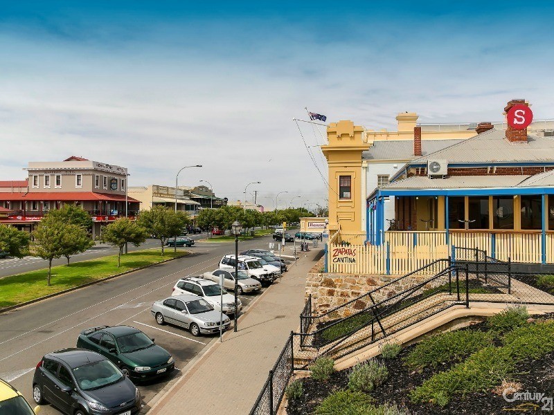 2/232 Military Road, Semaphore SA 5019
