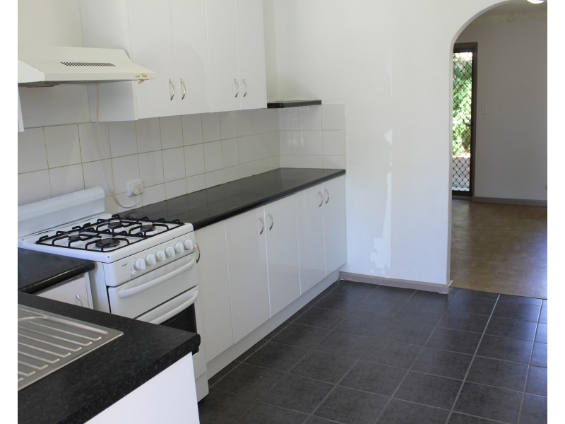 8/3 Noblet Street, Findon SA 5023