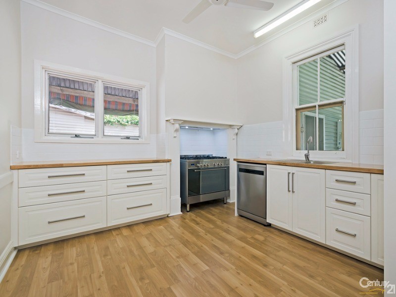 13 Hargrave Street, Largs Bay SA 5016