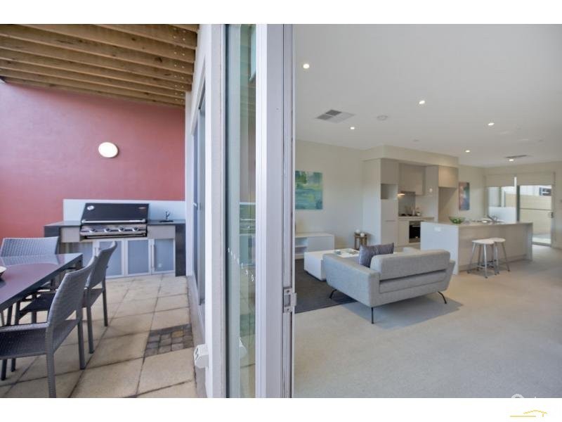 22 Tarni Court, New Port SA 5015