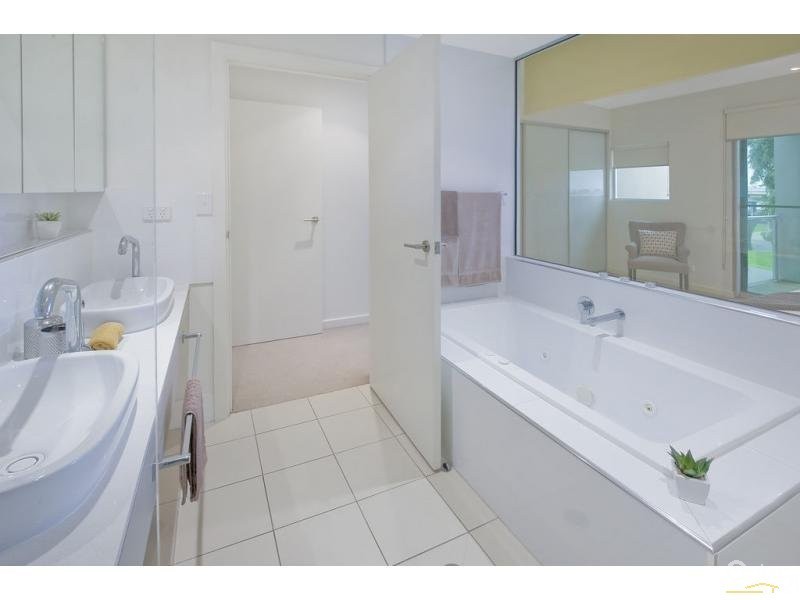 22 Tarni Court, New Port SA 5015