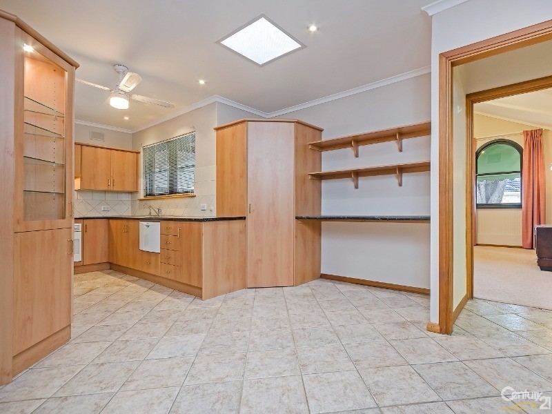 26 Sutherland Ave, Semaphore Park SA 5019