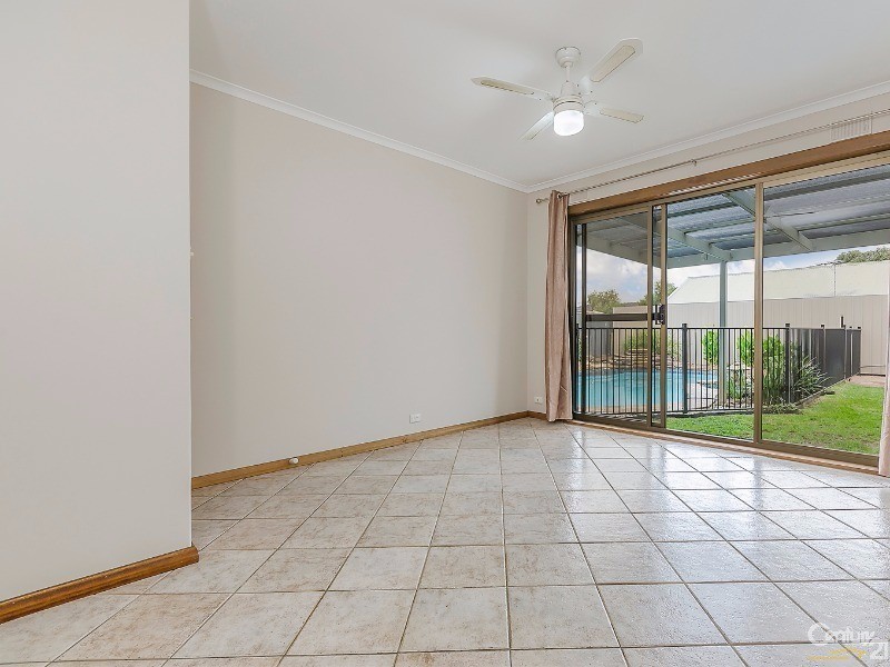 26 Sutherland Ave, Semaphore Park SA 5019