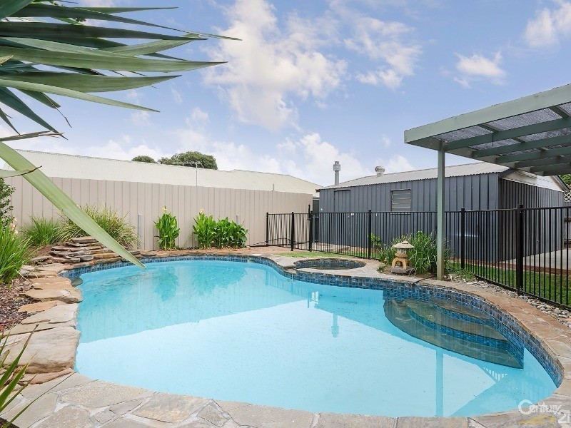 26 Sutherland Ave, Semaphore Park SA 5019