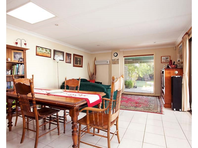 24 Roberts Street, Birkenhead SA 5015