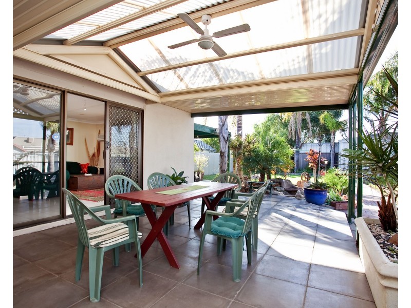 24 Roberts Street, Birkenhead SA 5015