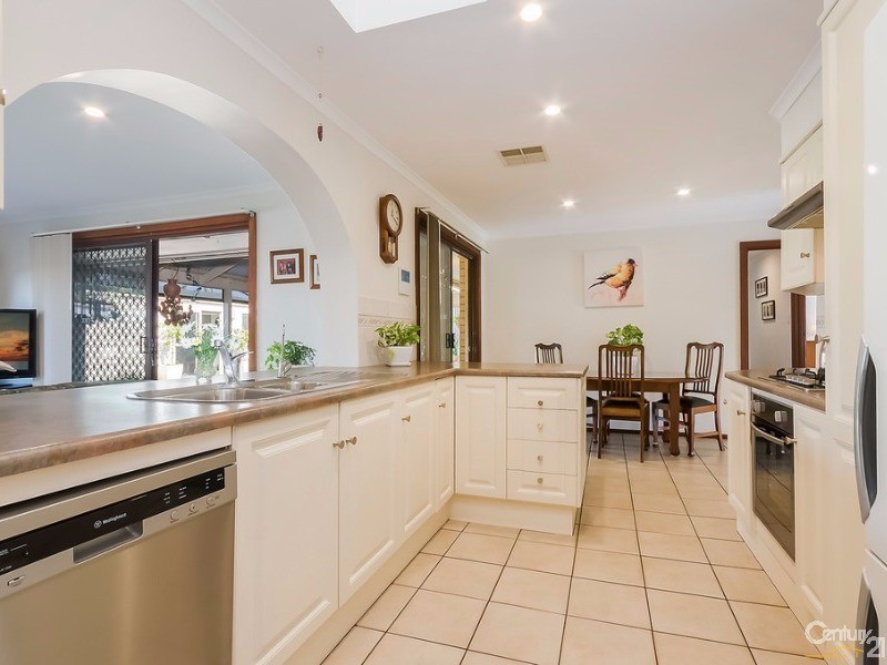 6 Tapping Crescent, North Haven SA 5018