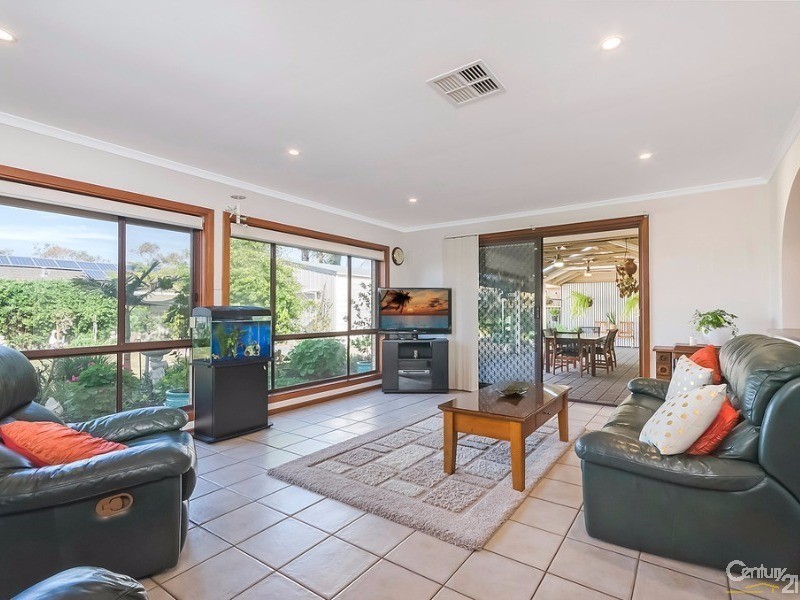 6 Tapping Crescent, North Haven SA 5018