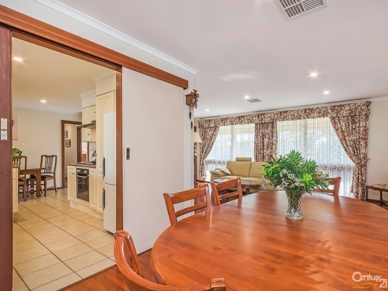 6 Tapping Crescent, North Haven SA 5018