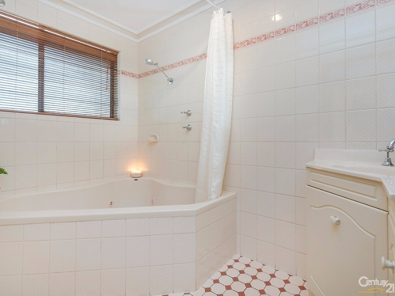 6 Tapping Crescent, North Haven SA 5018