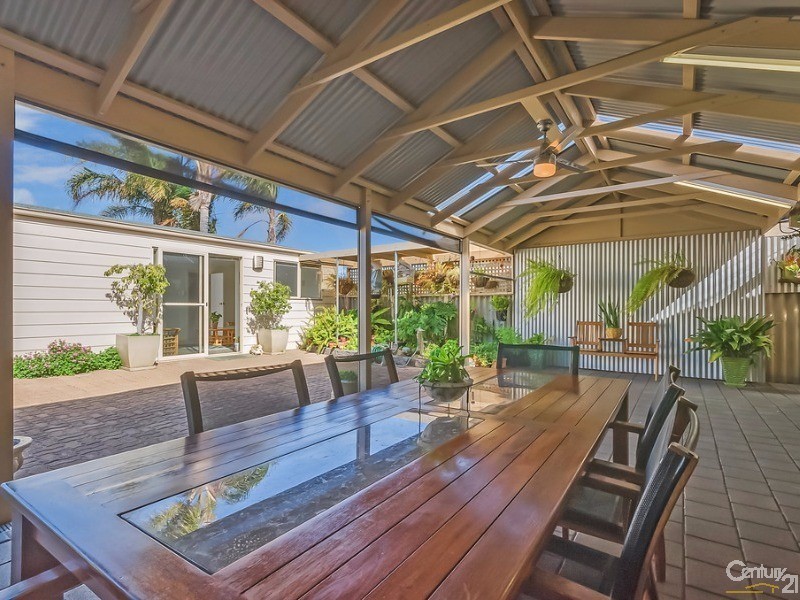 6 Tapping Crescent, North Haven SA 5018