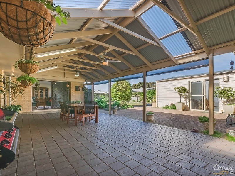 6 Tapping Crescent, North Haven SA 5018