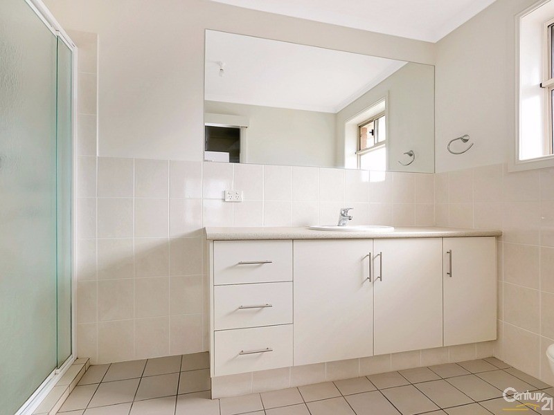 5 EASTBOURNE TERRACE, Rosewater SA 5013