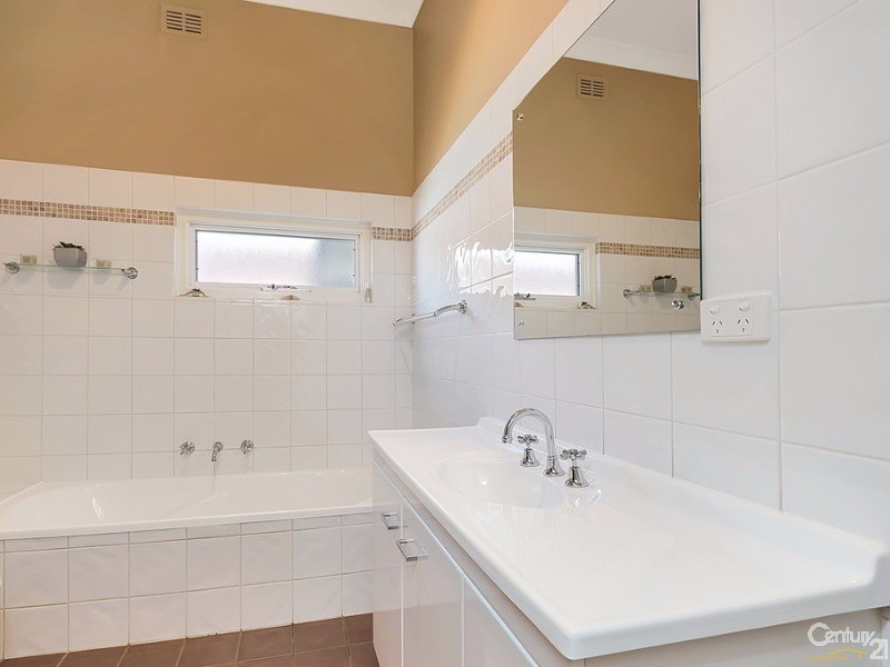 13 Warwick Street, Largs North SA 5016