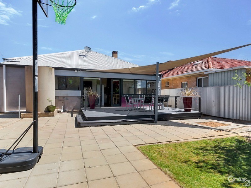 13 Warwick Street, Largs North SA 5016
