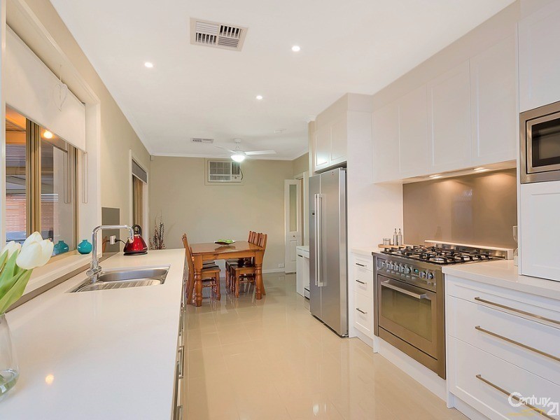 63 Himalaya Drive, North Haven SA 5018