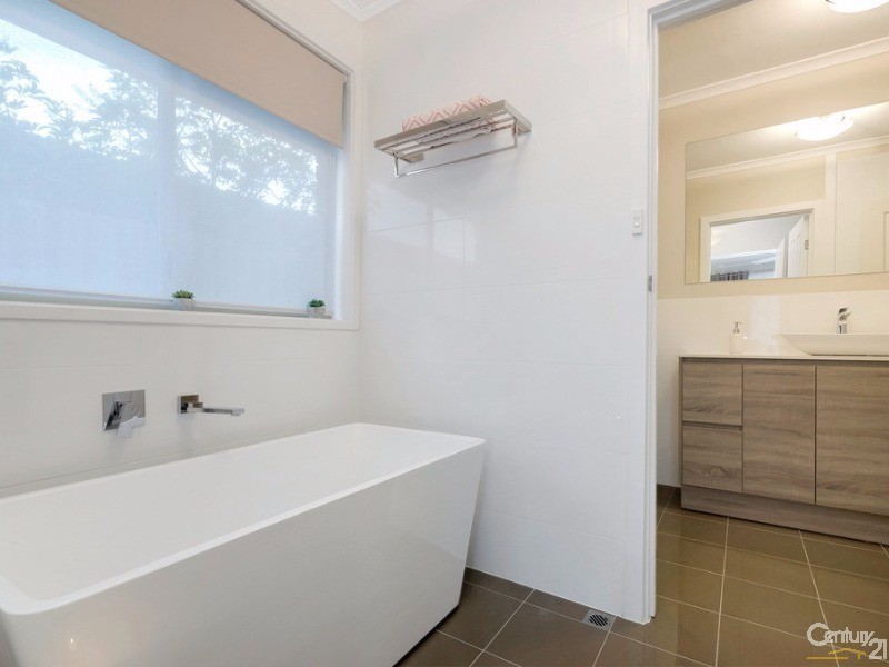 63 Himalaya Drive, North Haven SA 5018