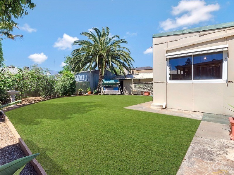 19 Hart Street, Semaphore SA 5019