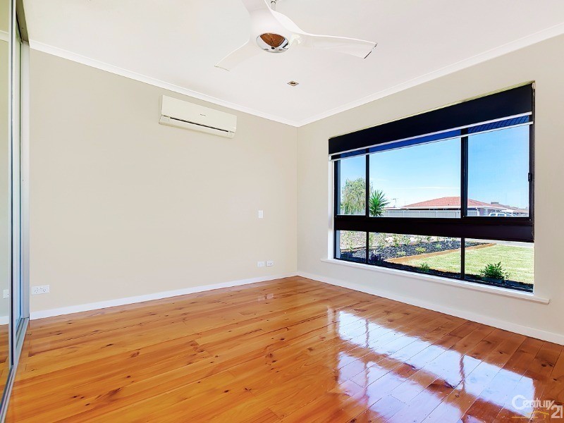 6 Jurs Avenue, North Haven SA 5018